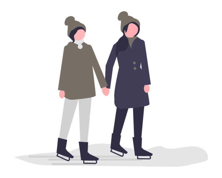 Zwei Personen laufen Schlittschuh. Die linke hat eine dunkelbraune Jacke an und die rechte Person hat eine blaue Jacke an. Die beiden halten Händchen und sind womöglich ein Paar.